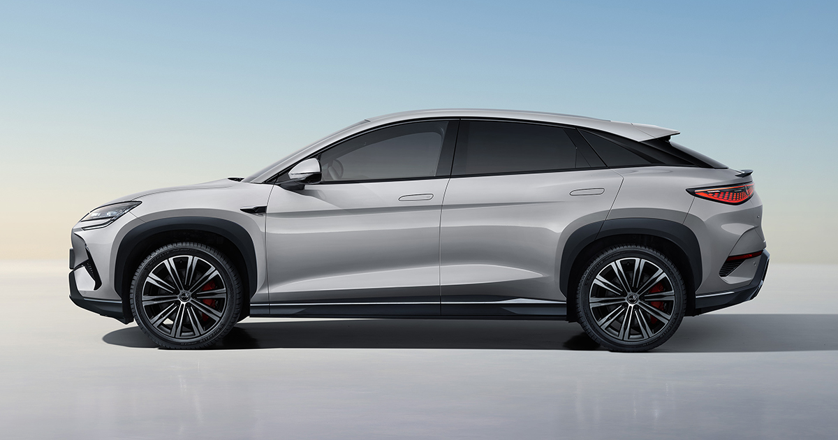 BYD Sealion 7 side profile silver modern SUV